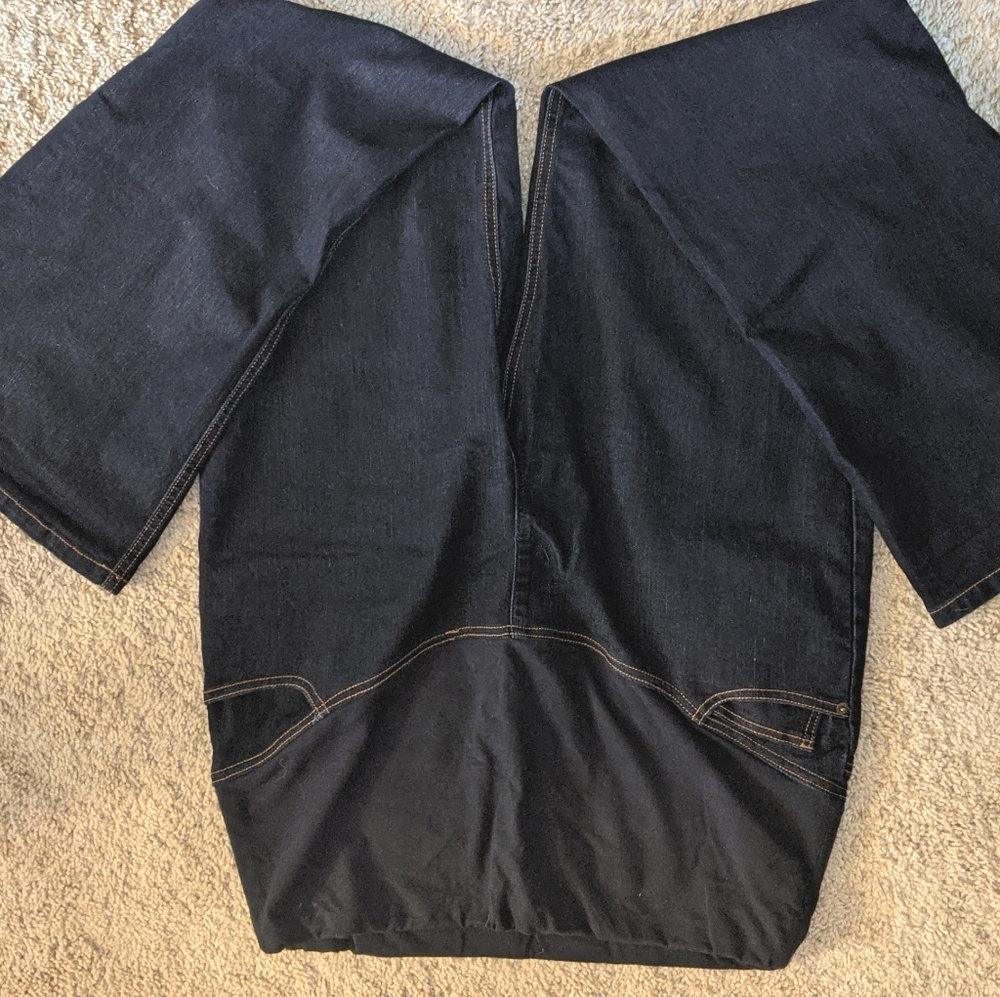 Comfortable and beautiful maternity jeans!